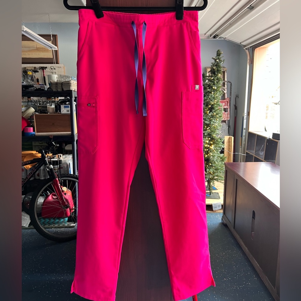 Ultra Rose Fig scrubs pants